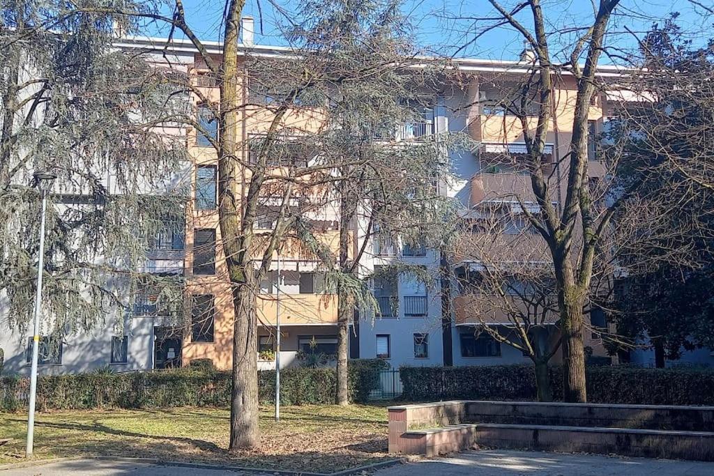 Appartamento Spilamberto 6B - 12Mins From San Donato M3 Station San Donato Milanese Esterno foto